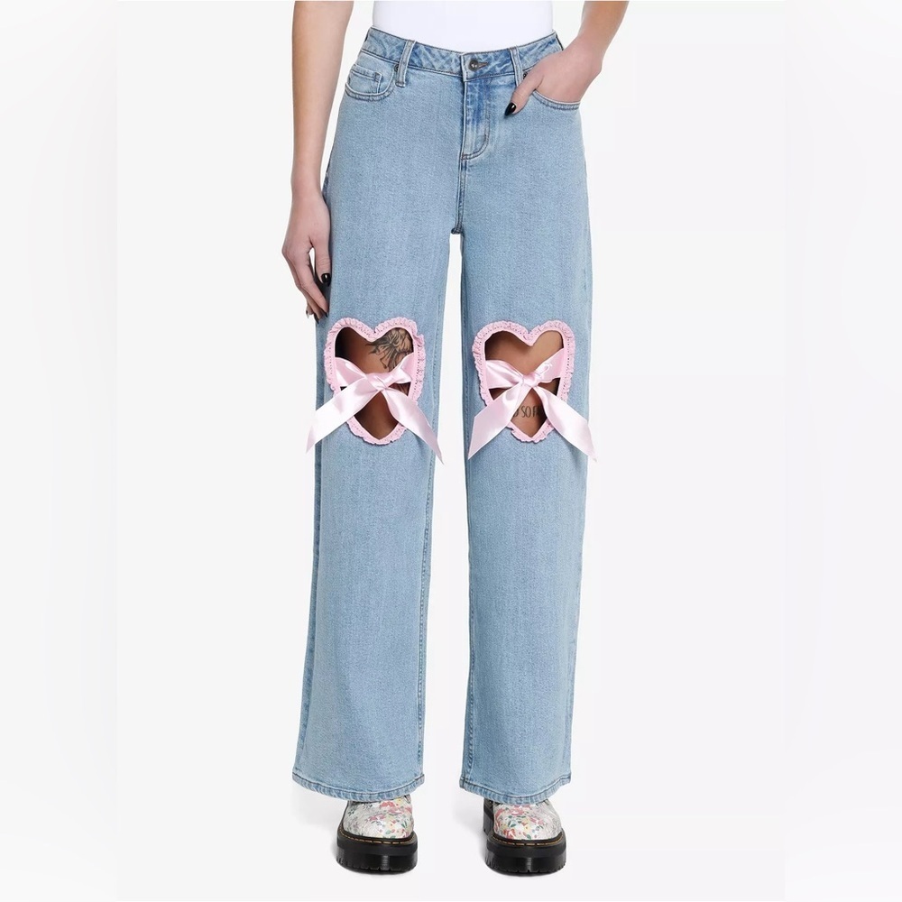 Hot Topic Pink Ruffle Heart Wide Leg Jeans Light Wash Denim Size 5